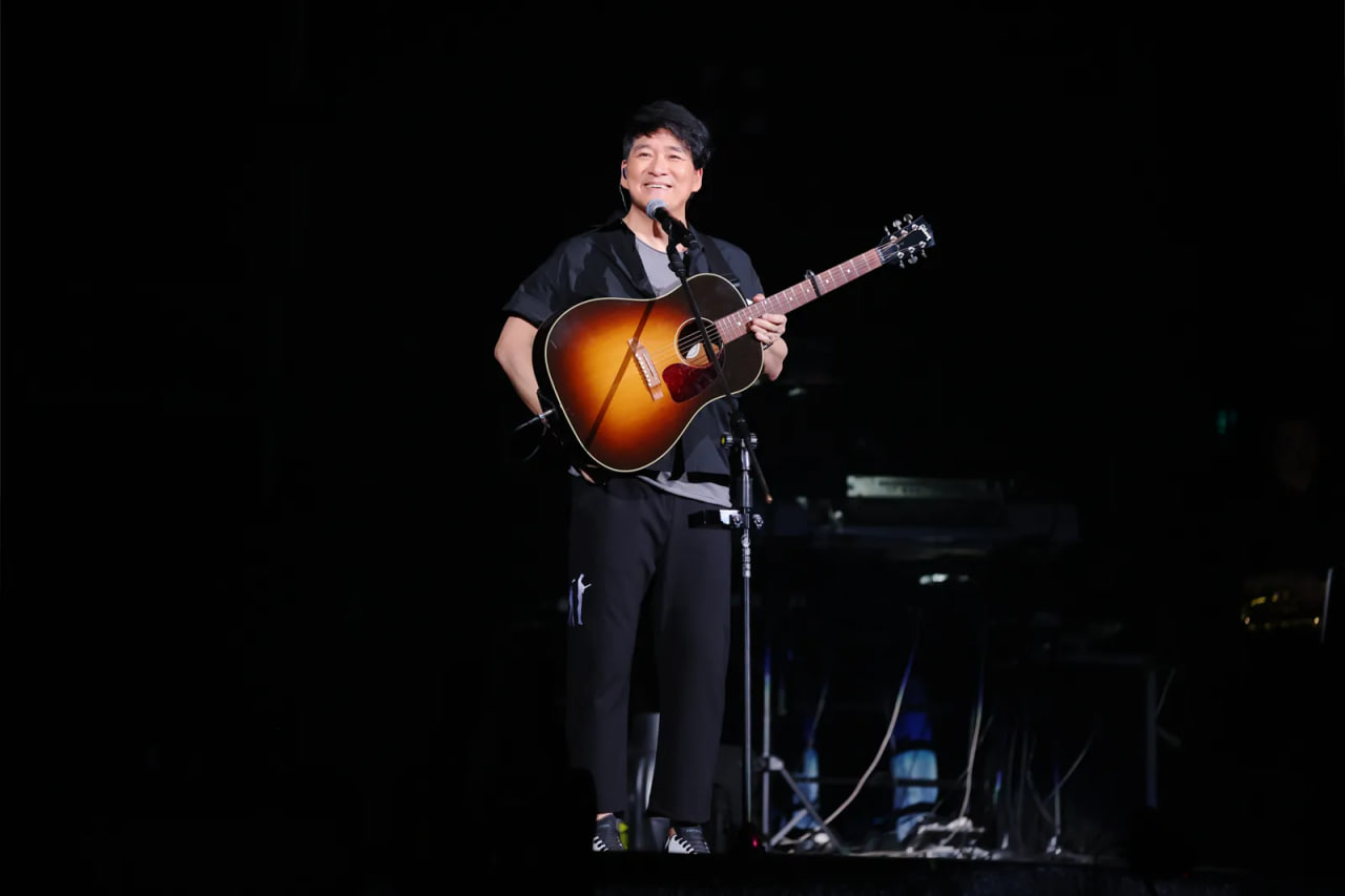 โจว ฮั่วเจี้ยนฉลอง 40 ปีวงการเพลง ยกระดับทัวร์คอนเสิร์ต “การผจญภัยมหัศจรรย์ของวัยเยาว์ 3.0”