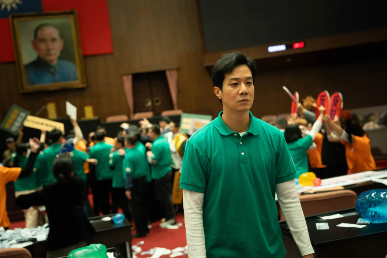 ซีรีส์ไต้หวันพลิกโฉมการตลาด 4／เริ่มถ่ายทำ “เราและความชั่วร้าย II” เหมือนหลงทางในม่านหมอก ผู้กำกับเผยฉากสภานิติบัญญัติเป็นจุดเปลี่ยนสำคัญ