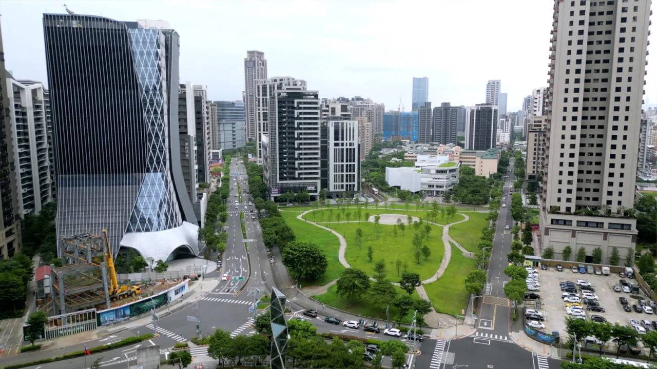 โอกาสทองแห่งการลงทุน / โครงการขนาดใหญ่สามด้านติดถนนในย่านศูนย์กลางเมืองรอง “King Park ถนนหลวงพระราชา” สร้างแลนด์มาร์คตำแหน่ง C ใจกลางนิวไทเป